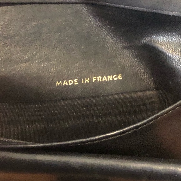 CHANEL Caviar Skin CC Logo Black Bifold Kiss Lock Wallet 3-1/2”x4-1/2” Authentic - Picture 13 of 17